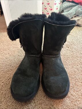 UGG Black Suede Fur Cuff Short Winter Boots